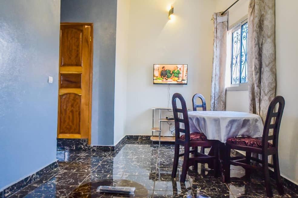 Appartements Neuf De Haut Standing Dm & Ng A Bafoussam Εξωτερικό φωτογραφία